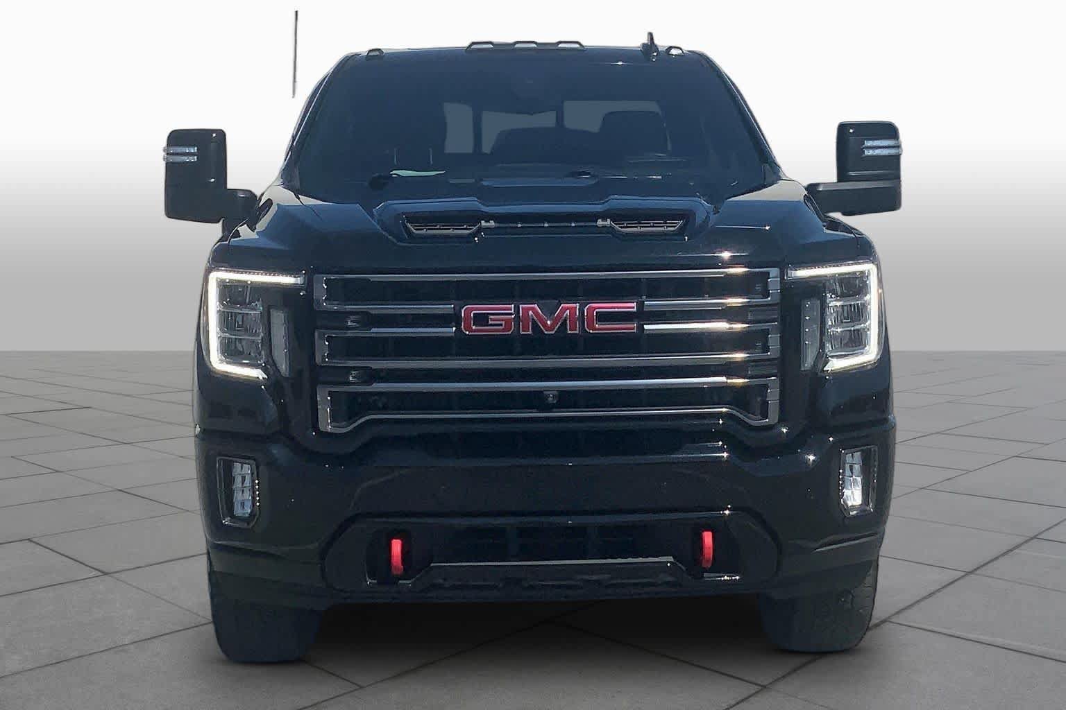 Used 2023 GMC Sierra 2500 AT4 w/ AT4 Premium Plus Package AWD/4WD image 4
