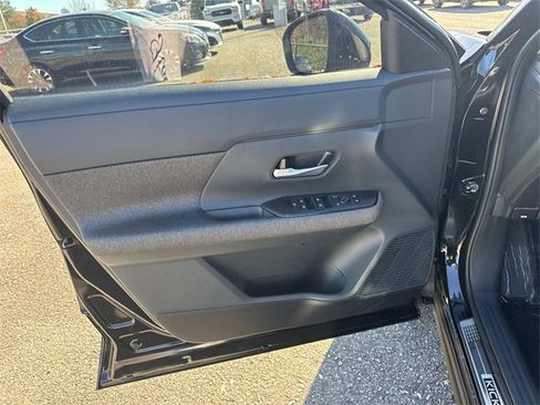 New 2026 Nissan Kicks SV w/ SV Premium Package image 20