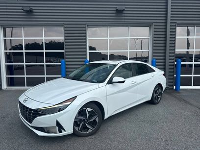 Used 2022 Hyundai Elantra Limited