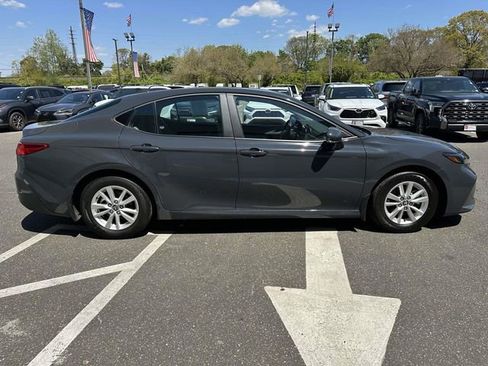 Used 2025 Toyota Camry LE w/ Convenience Package FWD image 5
