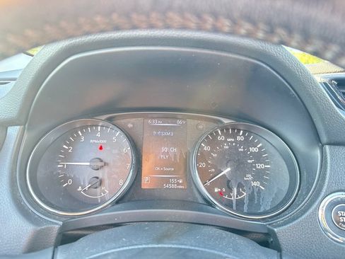 Used 2017 Nissan Rogue Sport SL w/ SL Premium Package AWD/4WD image 17