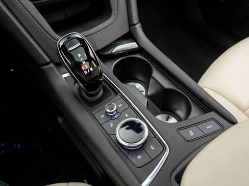 Certified 2023 Cadillac XT6 Sport w/ LPO, Onyx Lite Package image 31