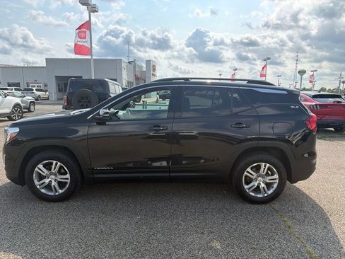 Used 2019 GMC Terrain SLE w/ Driver Convenience Package AWD/4WD image 9