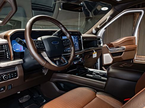 Used 2026 Ford F450 King Ranch w/ Chrome Package image 15