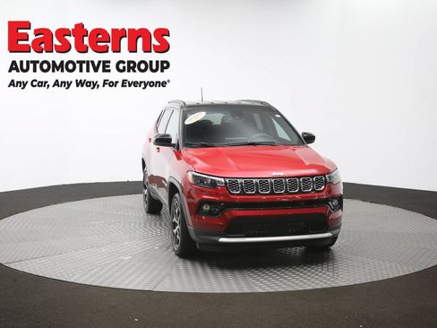 Used 2025 Jeep Compass Limited AWD/4WD image 52