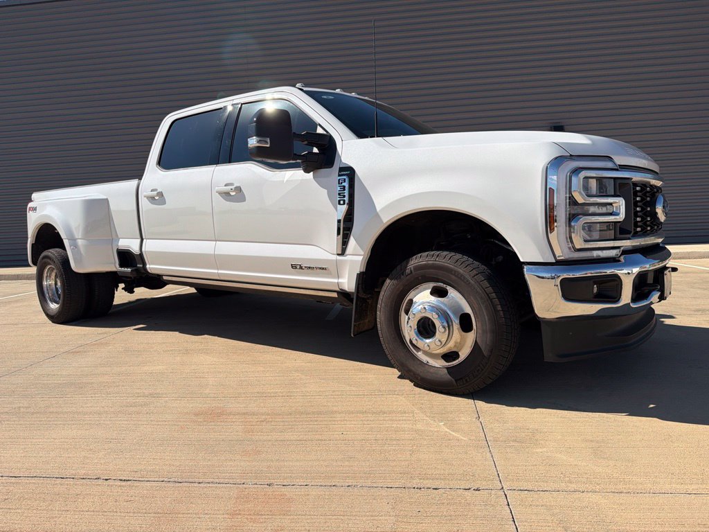 Used 2026 Ford F350 Lariat w/ FX4 Off-Road Package AWD/4WD image 1