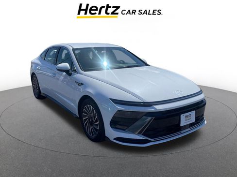 Used 2025 Hyundai Sonata SEL image 1