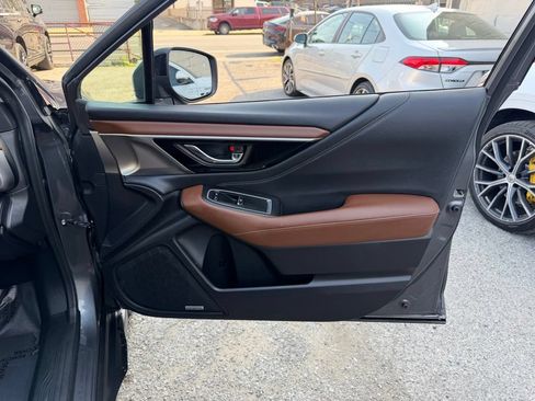 Used 2020 Subaru Outback Touring AWD/4WD image 10
