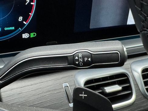 Certified 2023 Mercedes-Benz GLS 450 4MATIC image 24