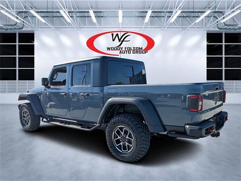 Used 2025 Jeep Gladiator Rubicon image 5
