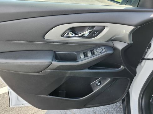 Used 2023 Chevrolet Traverse LT w/ Rear Camera Mirror Package AWD/4WD image 27