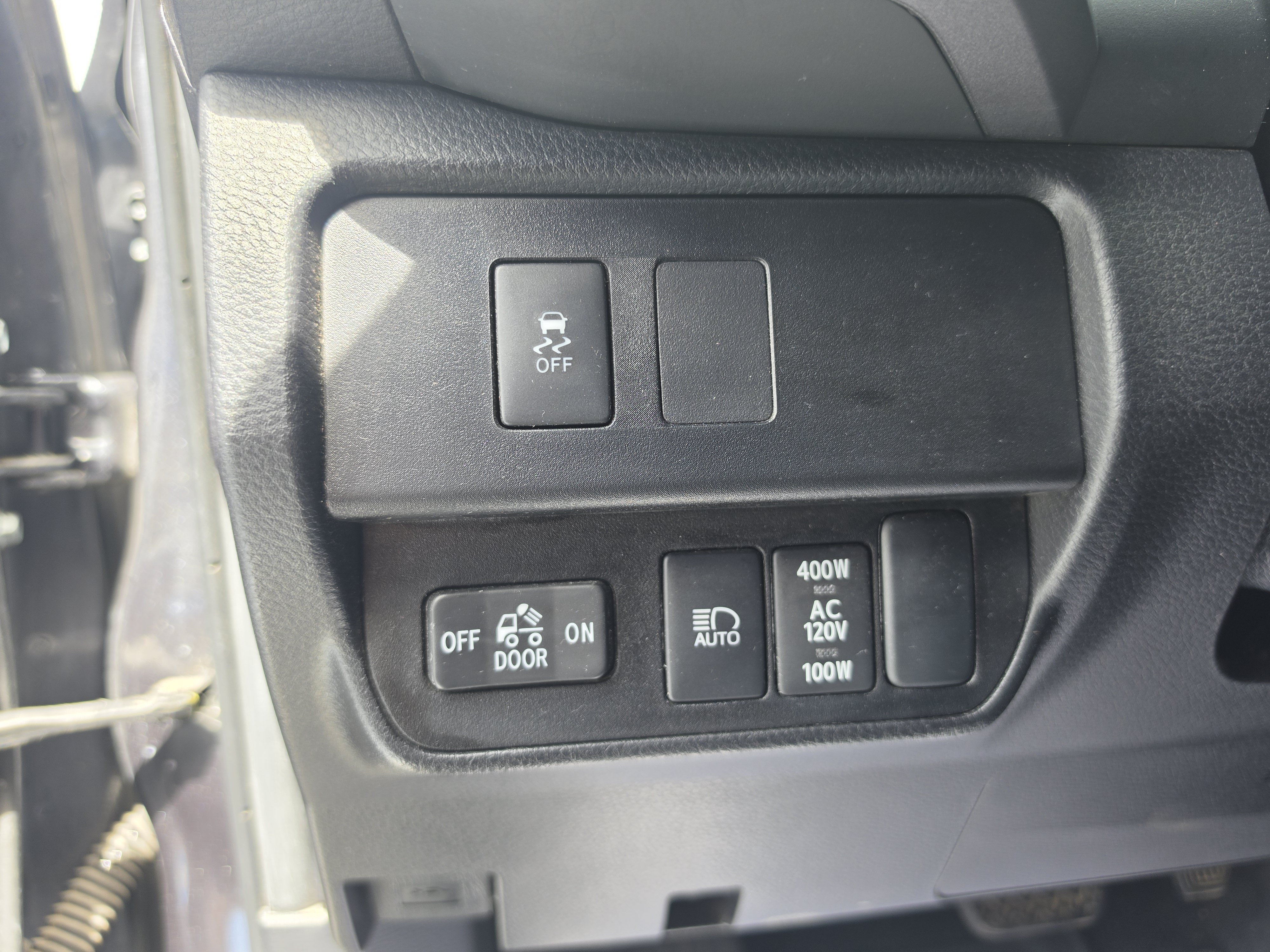 Used 2023 Toyota Tacoma TRD Off-Road AWD/4WD image 16