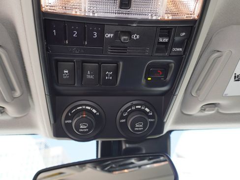 Certified 2024 Toyota 4Runner TRD Off-Road Premium w/ Off Road Premium Plus Package AWD/4WD image 22