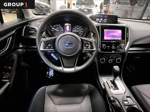 Certified 2023 Subaru Crosstrek 2.0i image 5