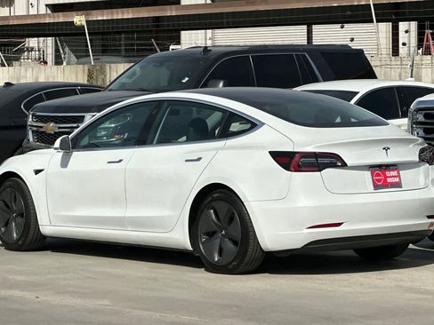 Used 2020 Tesla Model 3 Standard Range image 7