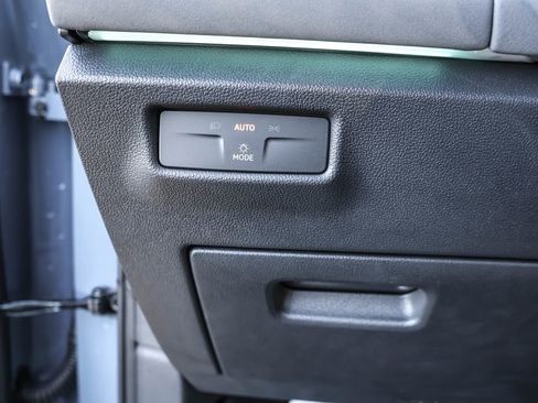 New 2026 Volkswagen Tiguan SE R-Line image 24