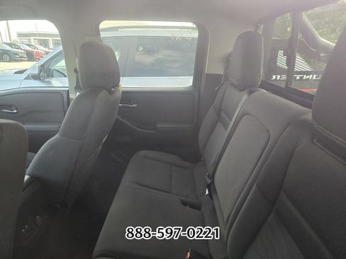 Used 2024 Nissan Frontier SV w/ Hardbody Edition AWD/4WD image 4