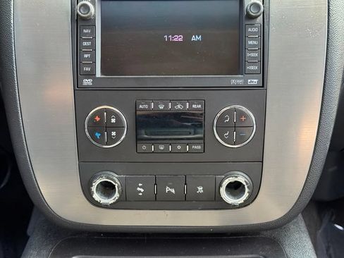 Used 2009 GMC Yukon XL SLT AWD/4WD image 14
