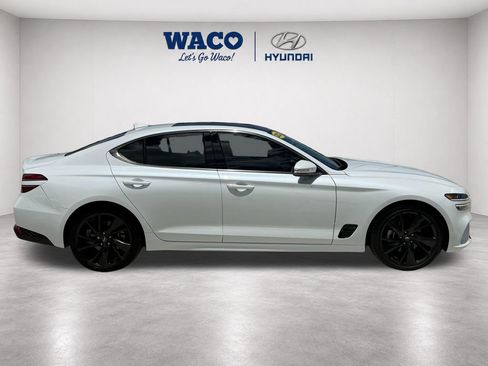 Used 2023 Genesis G70 2.0T w/ Sport Prestige Package RWD image 9