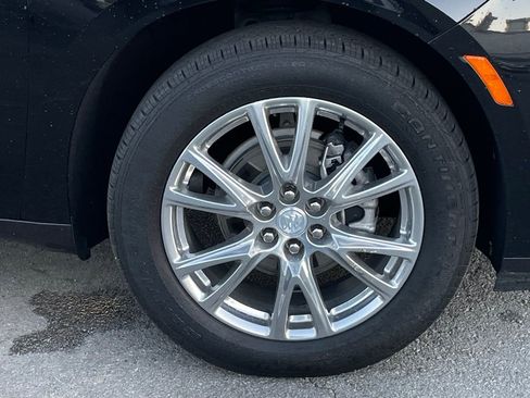 Used 2022 Buick Enclave Premium image 33