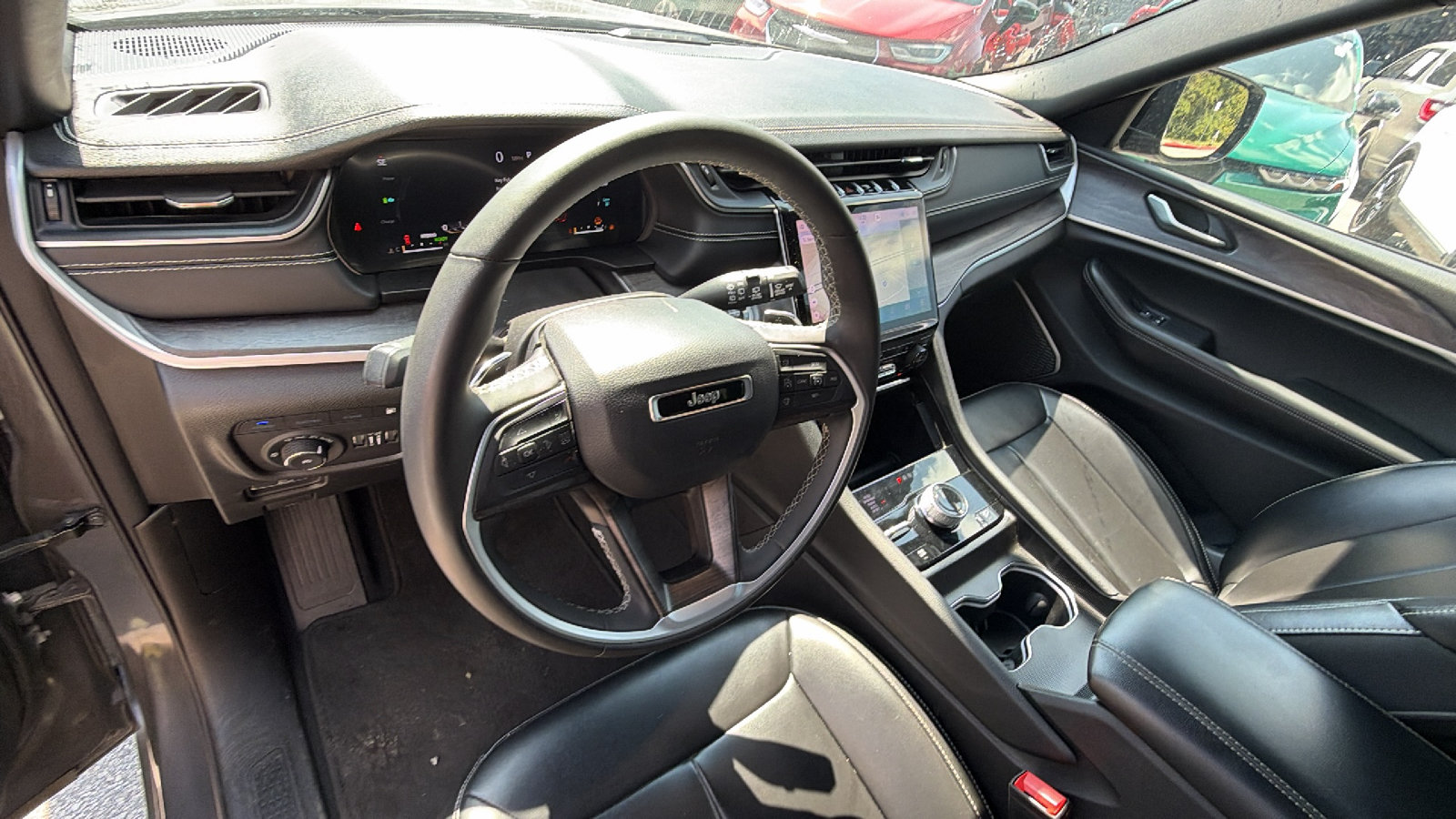 Used 2024 Jeep Grand Cherokee Limited 4xe AWD/4WD image 25