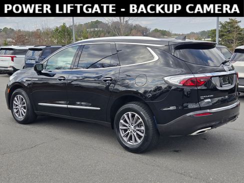 Used 2024 Buick Enclave Premium image 5