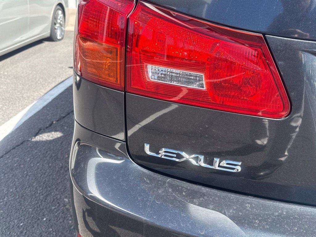 Used 2007 Lexus IS 250 w/ Premium Pkg RWD image 4