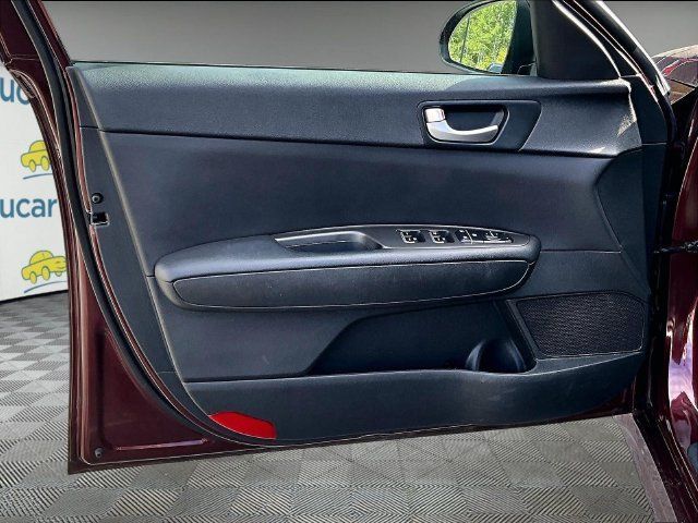 Used 2016 Kia Optima LX FWD image 18