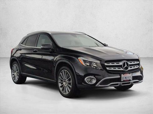 Certified 2018 Mercedes-Benz GLA 250 4MATIC image 3