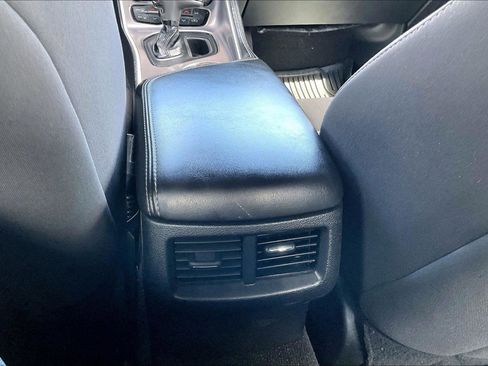 Used 2021 Dodge Challenger SXT RWD image 32
