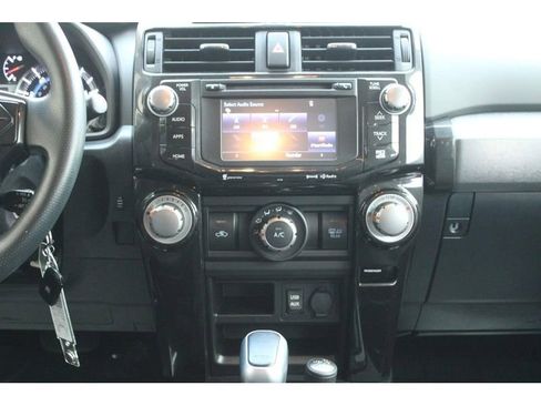 Used 2018 Toyota 4Runner TRD Off-Road Premium image 16