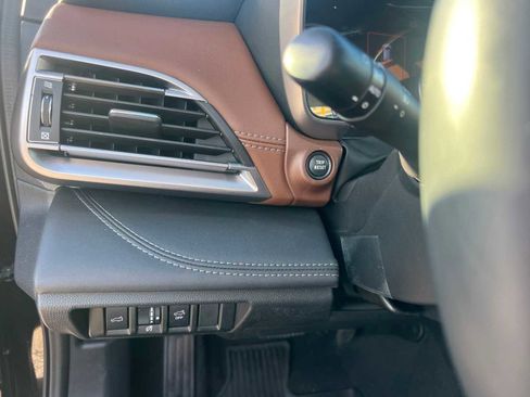 Used 2021 Subaru Outback Touring w/ Popular Package #2 image 19