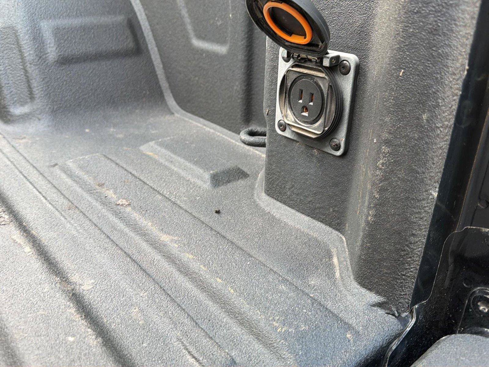 Used 2023 Chevrolet Silverado 1500 RST AWD/4WD image 24