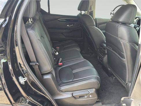 Used 2025 Honda Pilot EX-L image 32