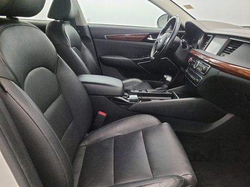 Used 2019 Kia Cadenza Technology image 21