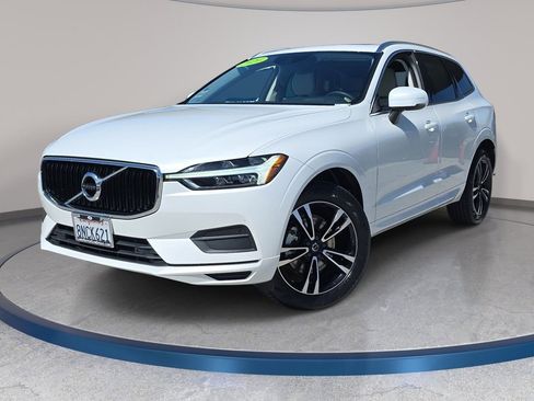 Used 2020 Volvo XC60 T5 Momentum FWD image 1