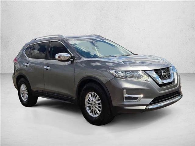 Used 2020 Nissan Rogue S FWD image 2