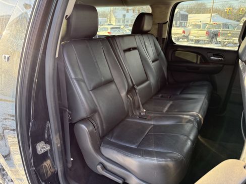 Used 2013 Chevrolet Suburban LT w/ Luxury Package image 20