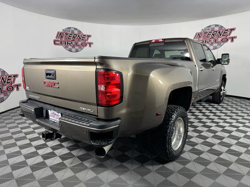 Used 2015 GMC Sierra 3500 Denali image 7