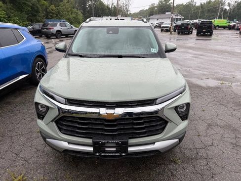 Used 2026 Chevrolet TrailBlazer LT w/ LT Cold Weather Package AWD/4WD image 3