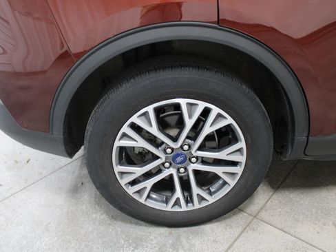 Used 2021 Ford Escape SEL image 38