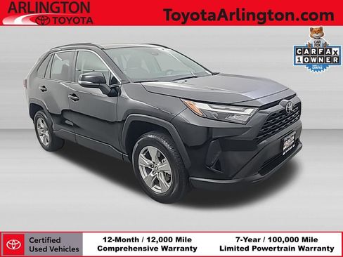 Used 2025 Toyota RAV4 XLE AWD/4WD image 1