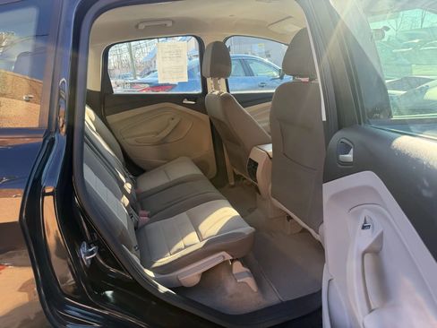 Used 2016 Ford C-MAX SE w/ Interior Protection Package image 29