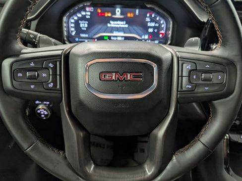 Used 2025 GMC Sierra 1500 AT4 w/ Technology Package AWD/4WD image 21