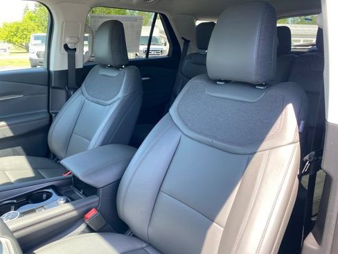 New 2026 Ford Explorer Active w/ Active Comfort Package AWD/4WD image 12