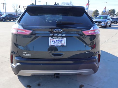 Used 2024 Ford Edge SEL w/ Convenience Package image 6