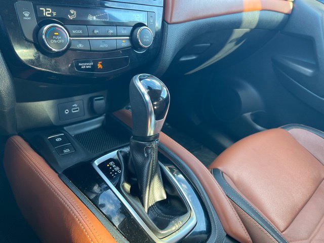 Used 2019 Nissan Rogue SL w/ Premium Package AWD/4WD image 17