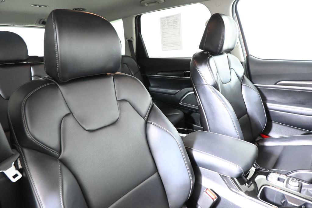 Used 2024 Kia Telluride S AWD/4WD image 34