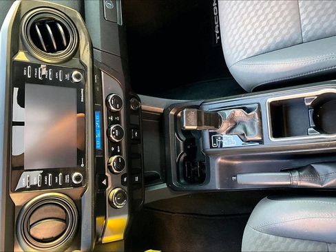 Used 2022 Toyota Tacoma SR AWD/4WD image 30