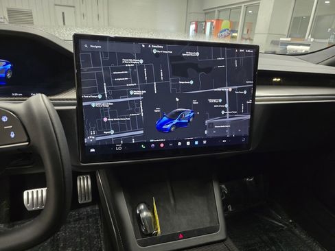 Used 2021 Tesla Model S Plaid image 27